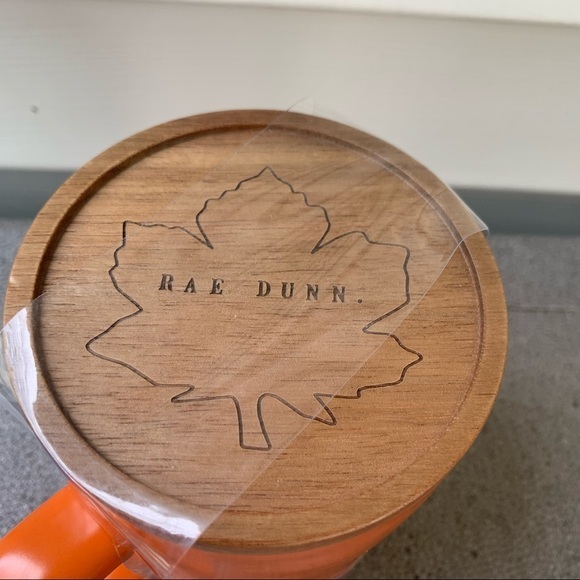 Rae Dunn HELLO FALL Orange Coffee Mug w/ Wood Top - Picture 3 of 3